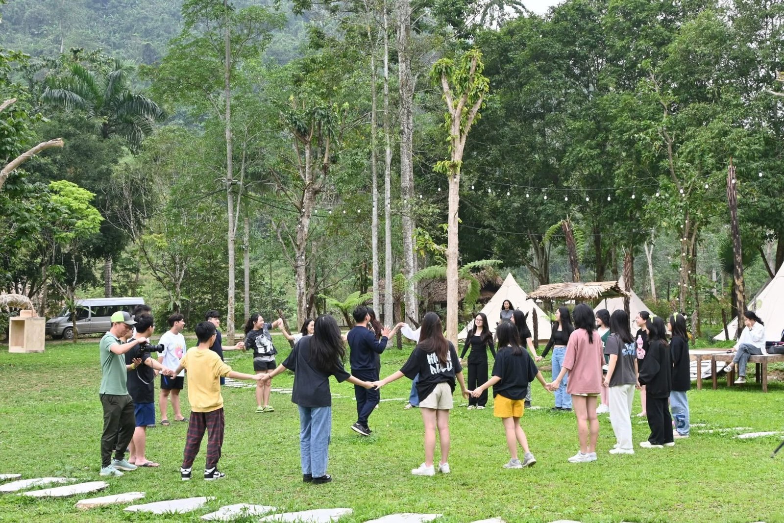 4-Day Ban Ba Waterfall Majestic Cycling Tour from Hanoi